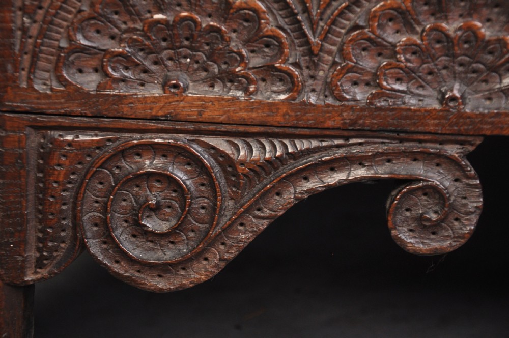 17th Century Oak Coffer View VII