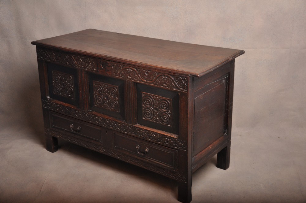 17th Century Oak Coffer View IX