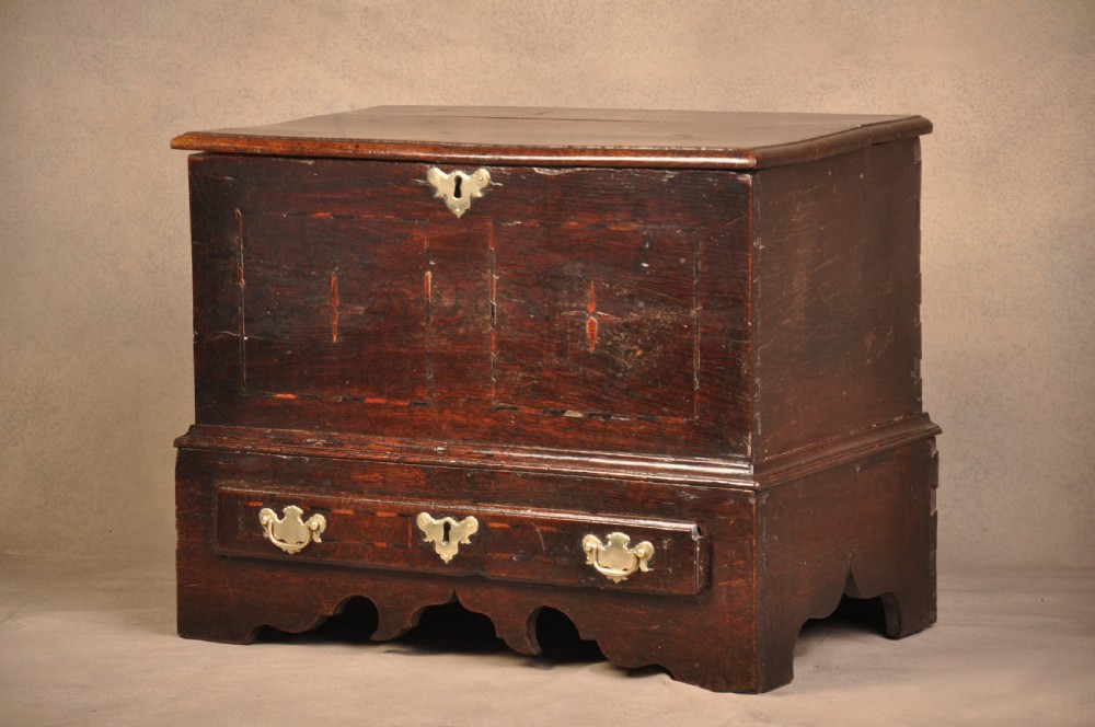 Early 18th Century Welsh Oak Coffer Bach