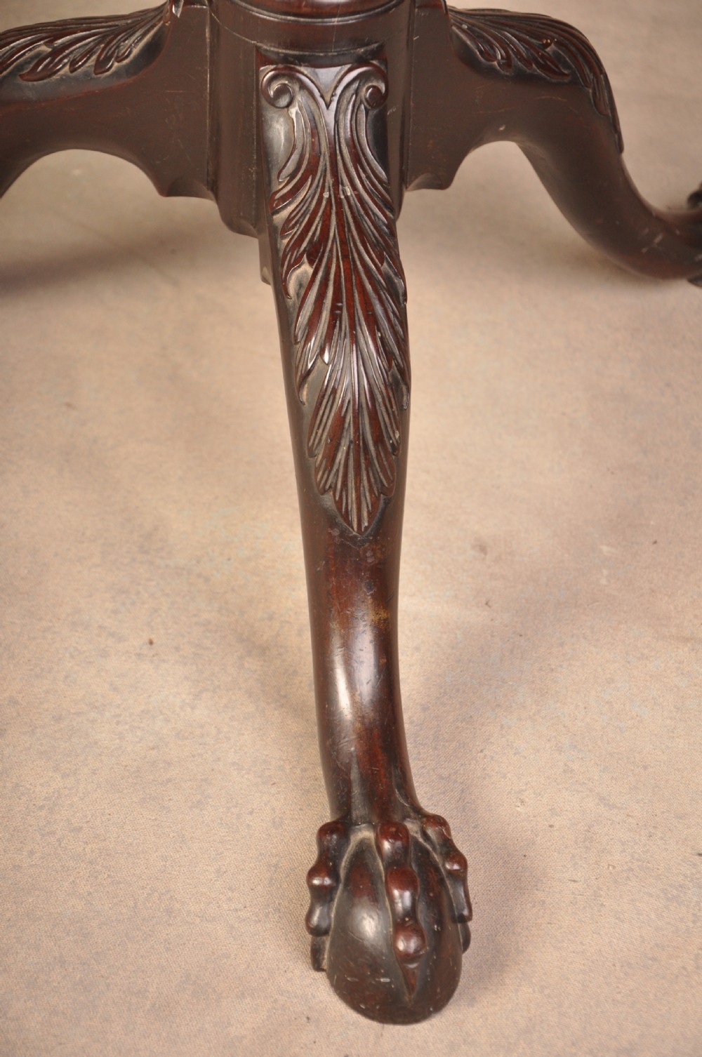 Fine 18th Century Mahogany Chippendale Tripod Table View III