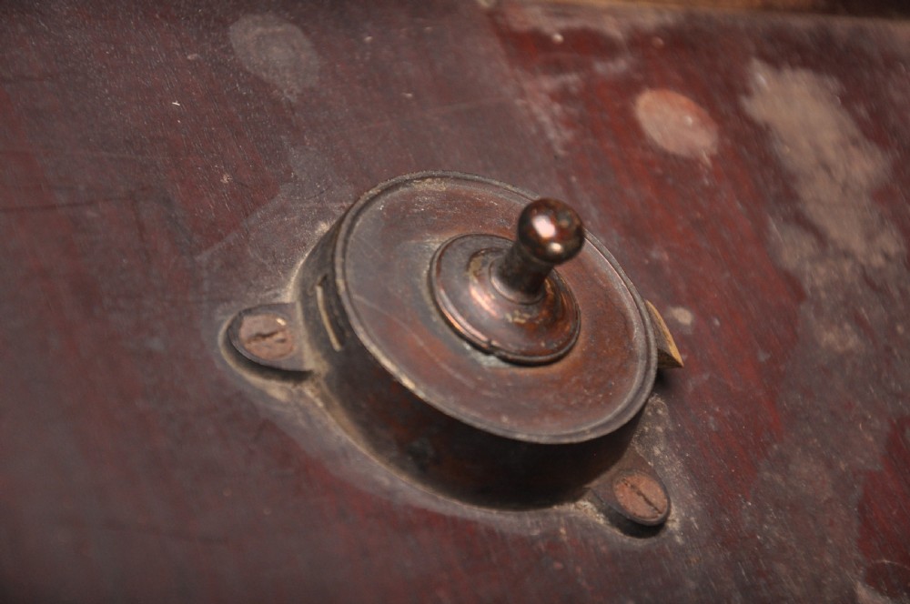 Fine 18th Century Mahogany Chippendale Tripod Table View X
