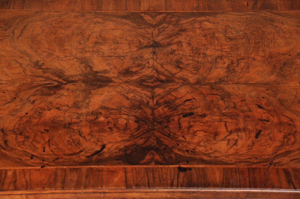 George 1st Walnut Chest Of Drawers Of Small Proportions View II