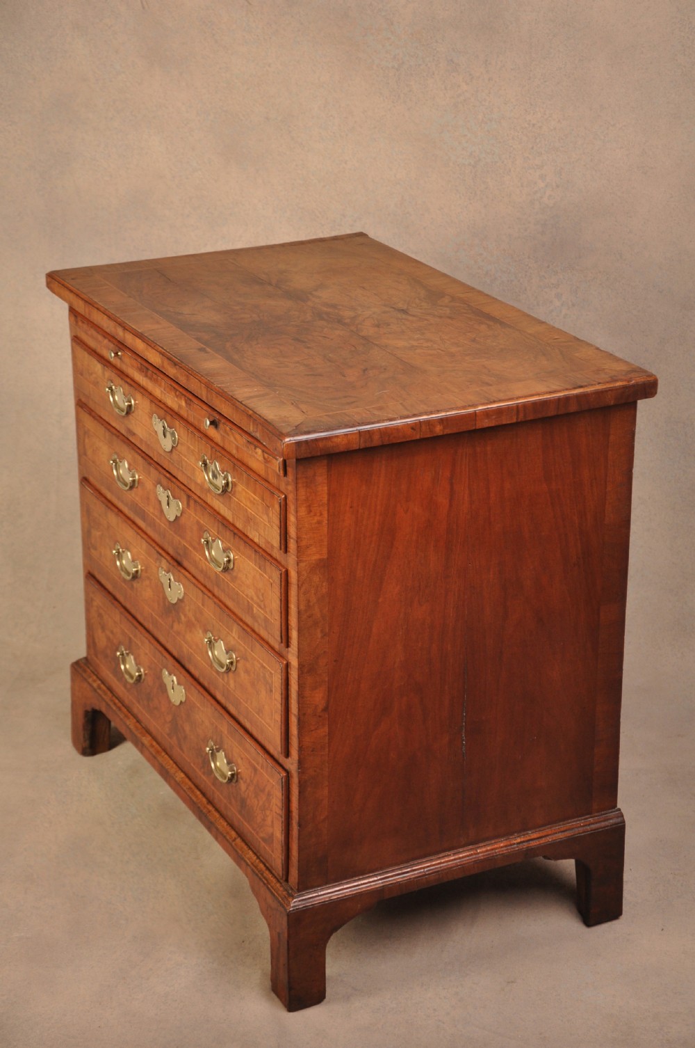 George 1st Walnut Chest Of Drawers Of Small Proportions View X