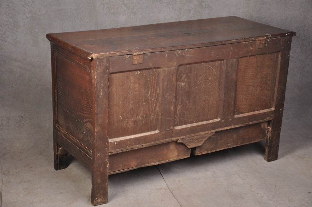 Dated Oak Coffer View VIII