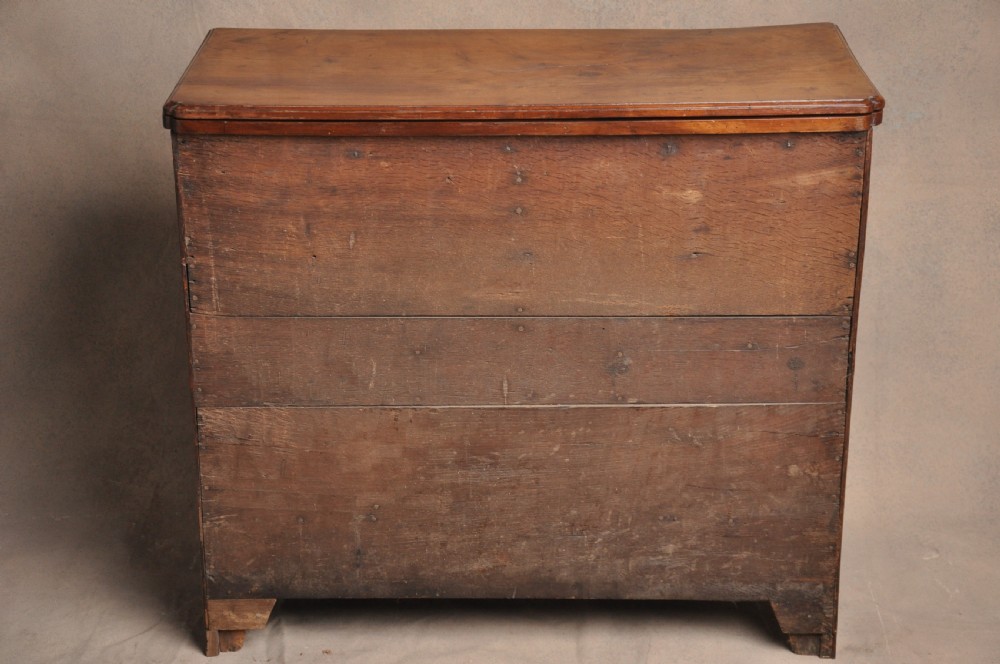 Early 18th Century Walnut Bachelors Chest View XVIII