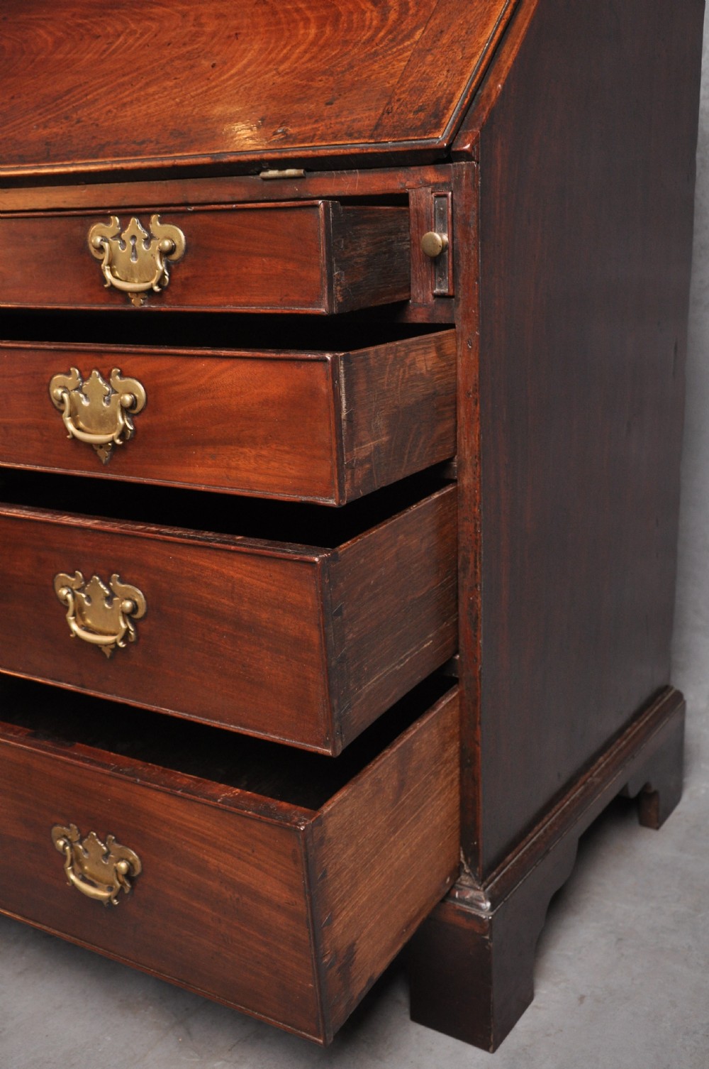 Fine 18th Century Mahogany Bureau View XI