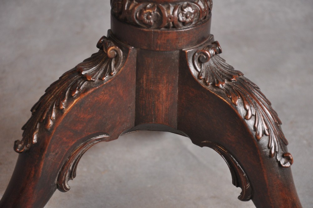Fine 18th Century Mahogany Tripod Table View V