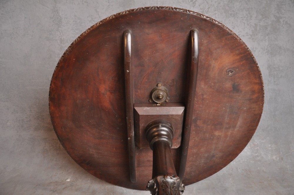 Fine 18th Century Mahogany Tripod Table View IX