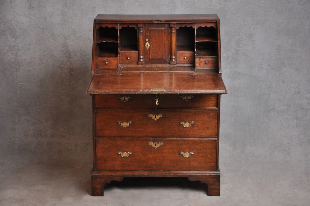 Small Early 18th Century Oak Bureau