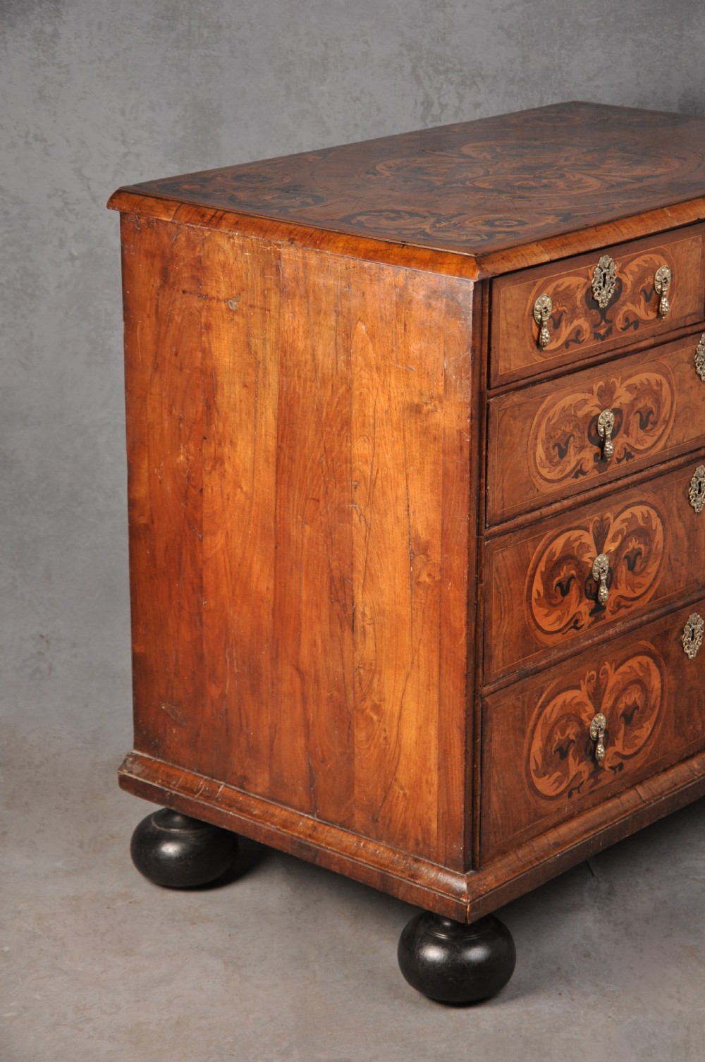 17th Century Marquetry Chest Of Drawers View VI