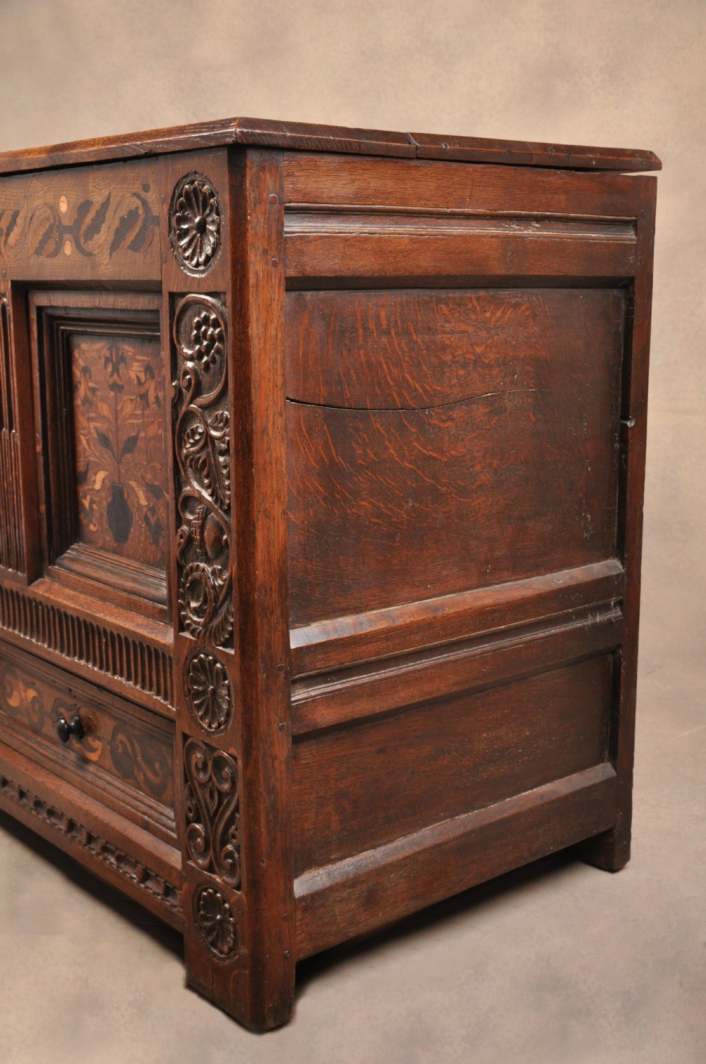 17th Century Yorkshire Coffer View VII