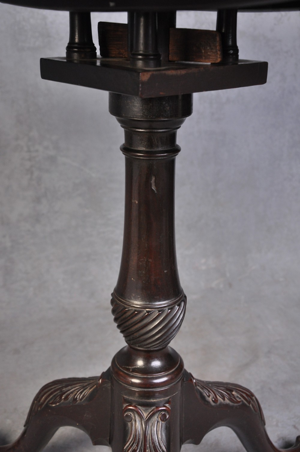 Fine 18th Century Mahogany Chippendale Table View VI