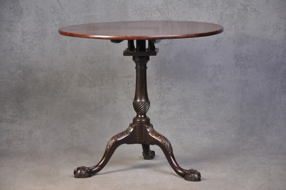Fine 18th Century Mahogany Chippendale Table