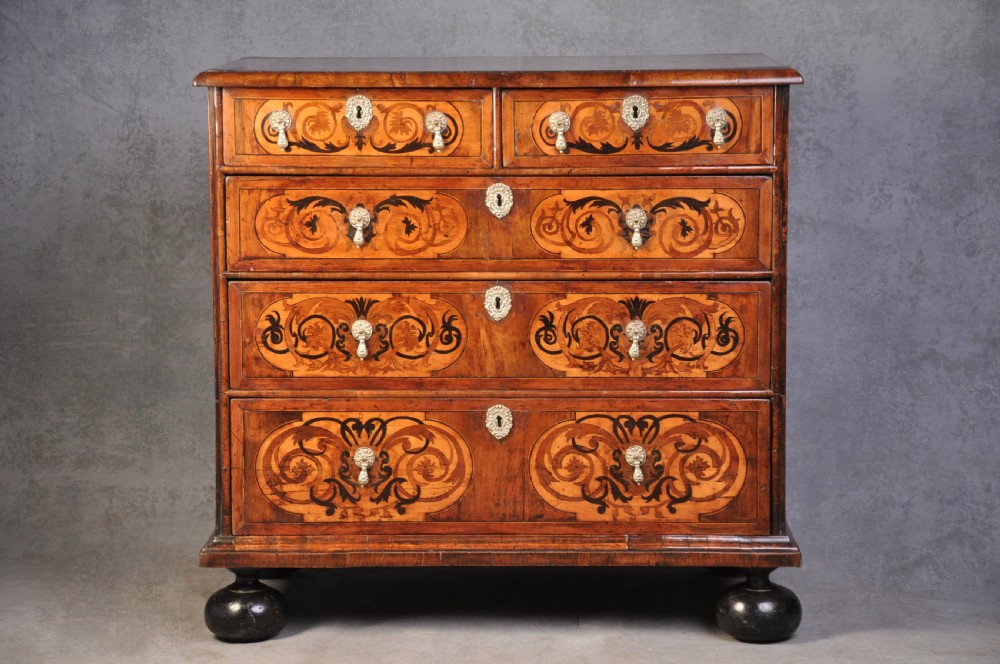 17th Century English Walnut and Marquetry Chest Of Drawers