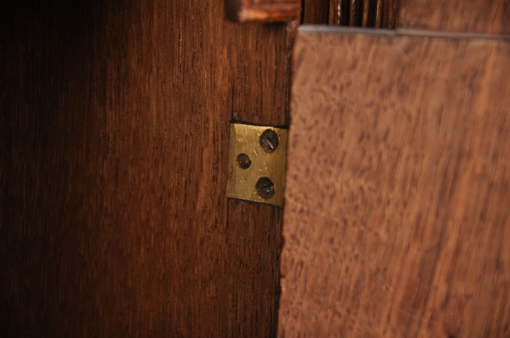 18th Century Oak Bureau  View VII
