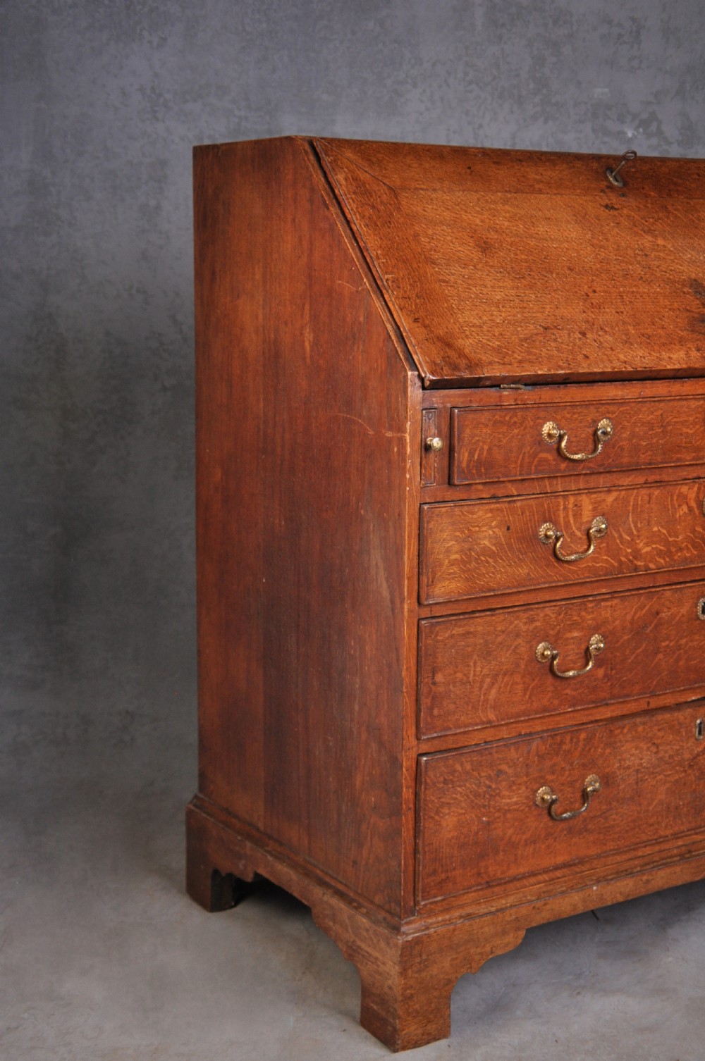 18th Century Oak Bureau  View XI