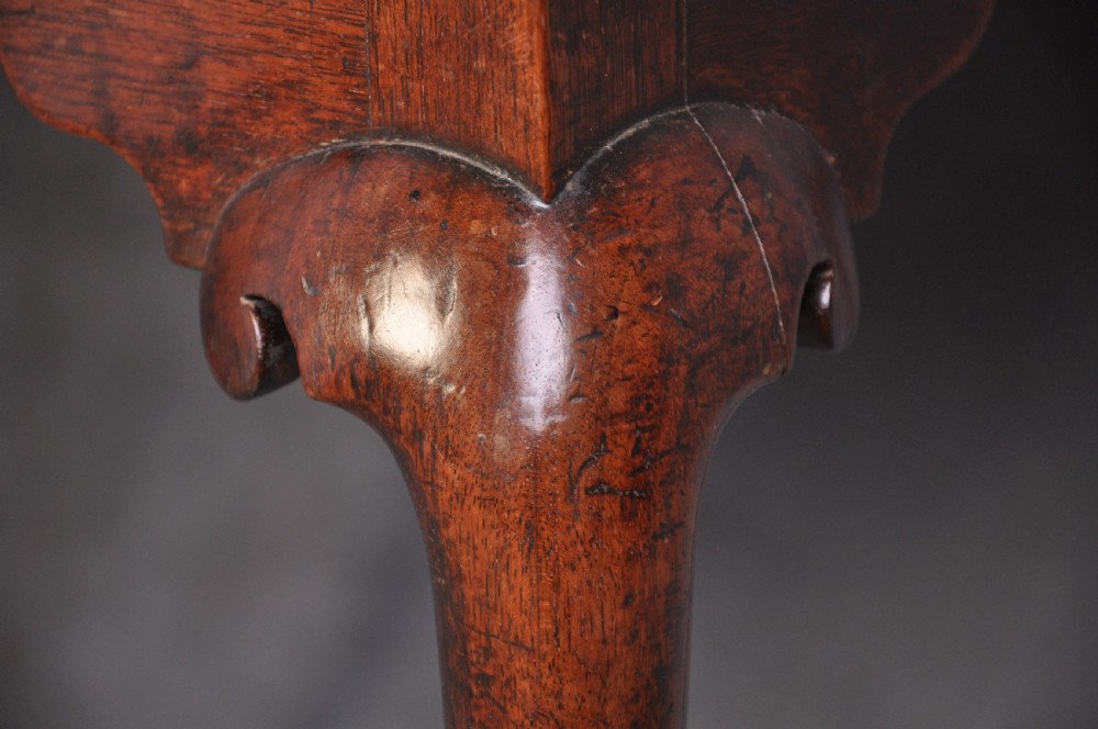 Rare Early 18th Century Red Walnut Lowboy View VIII