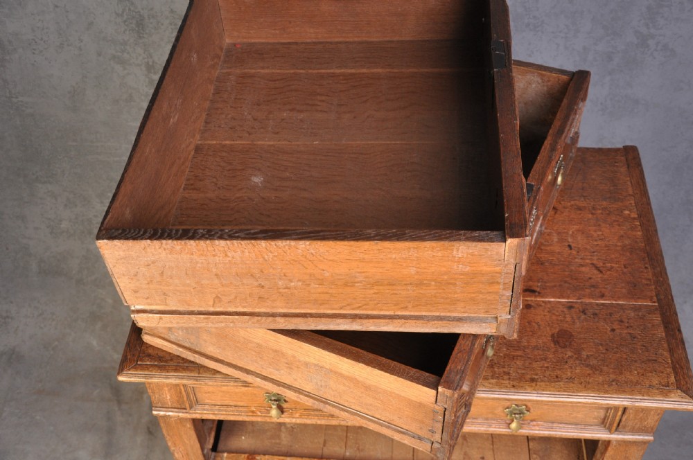 17th Century Oak Chest Of Drawers View VI