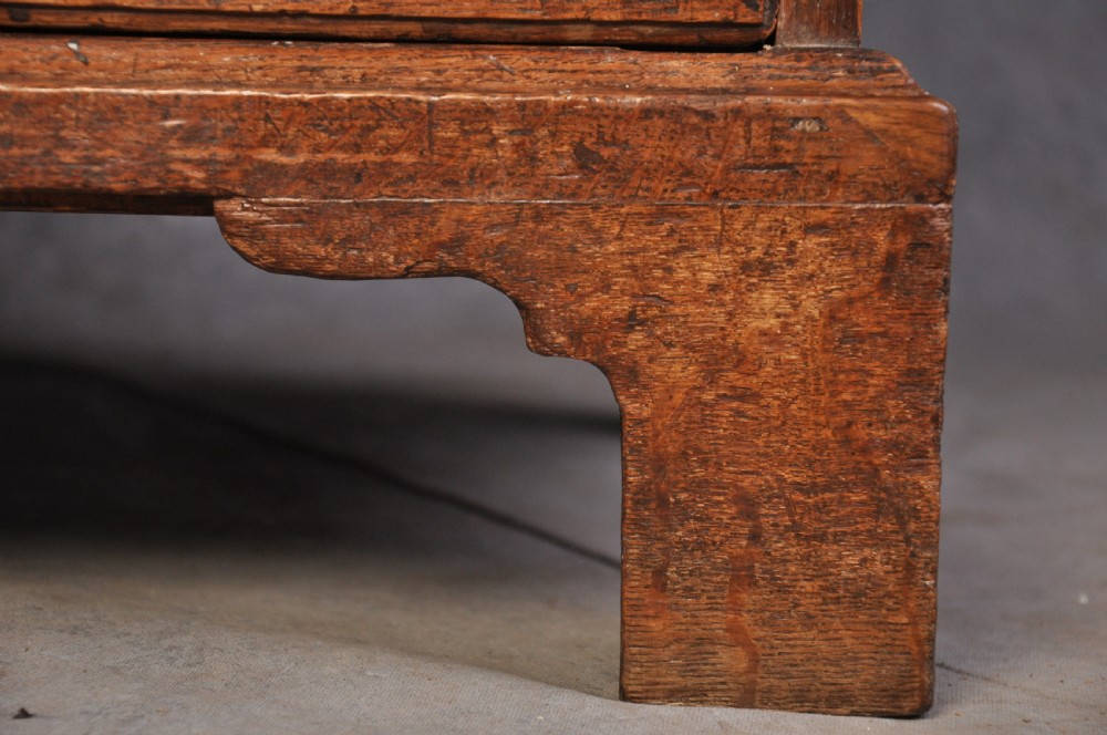Early 18th Century Oak Bureau View XIII