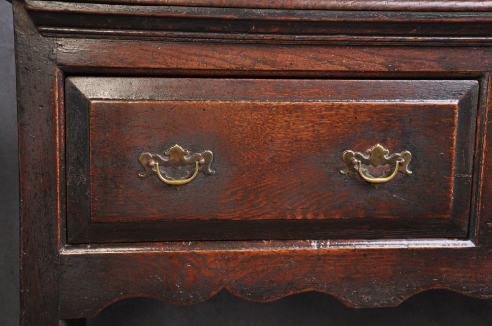 Early 18th Century Oak Dresser View IV