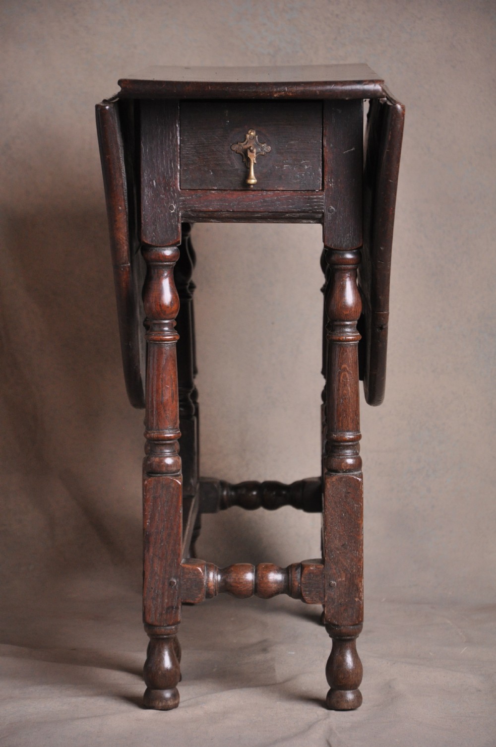 Small 17th Century Oak Gateleg Table View VII