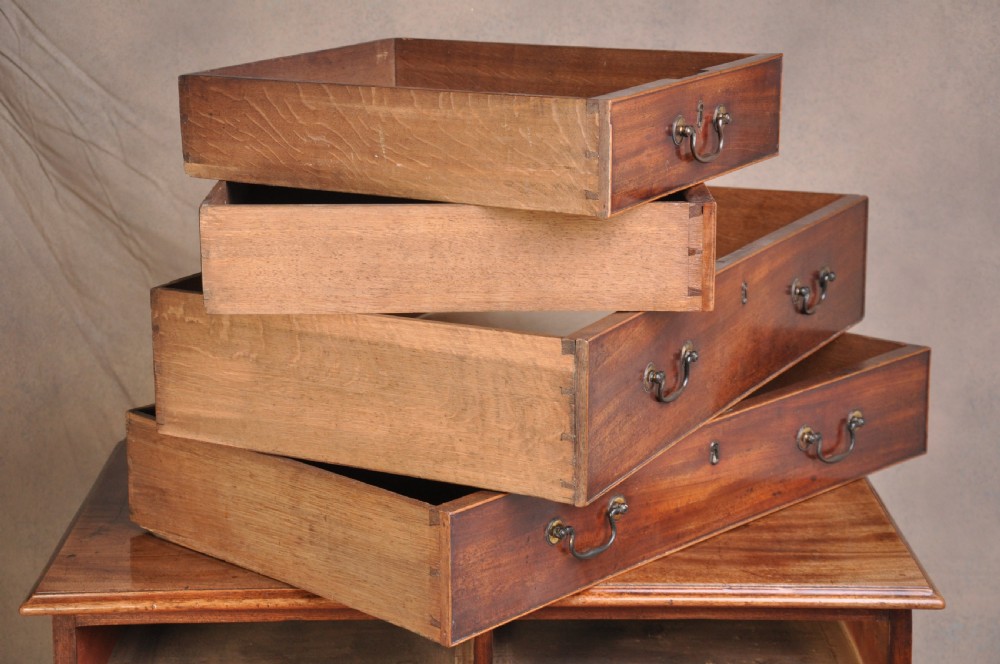 Fine 18th Century Mahogany Chest Of Drawers View VI