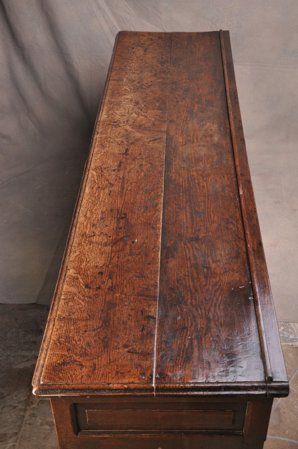 Early 18th Century Oak Dresser Base View VIII