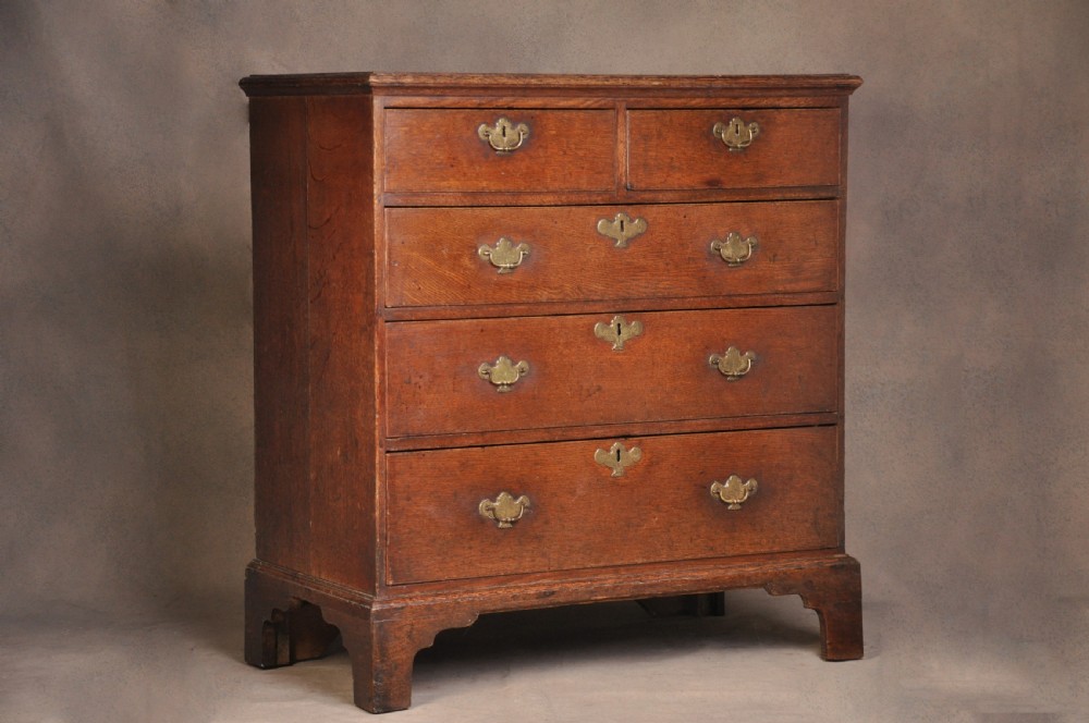 Early 18th Century Oak Chest Of Drawers