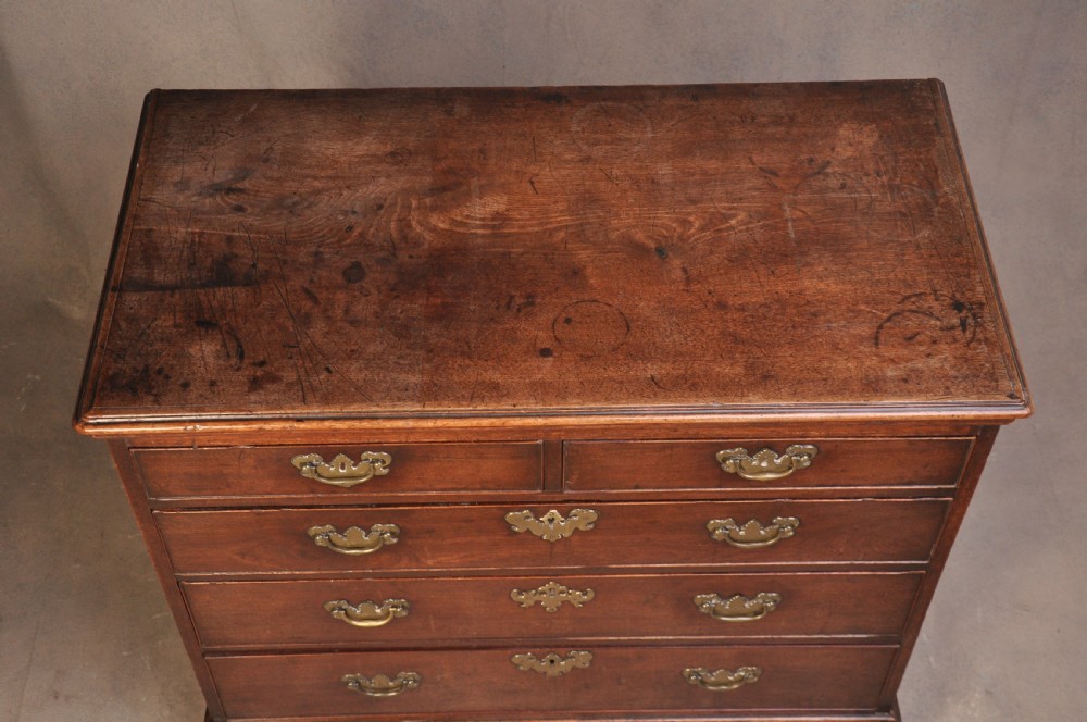18th Century Mahogany Chest Of Drawers View IV