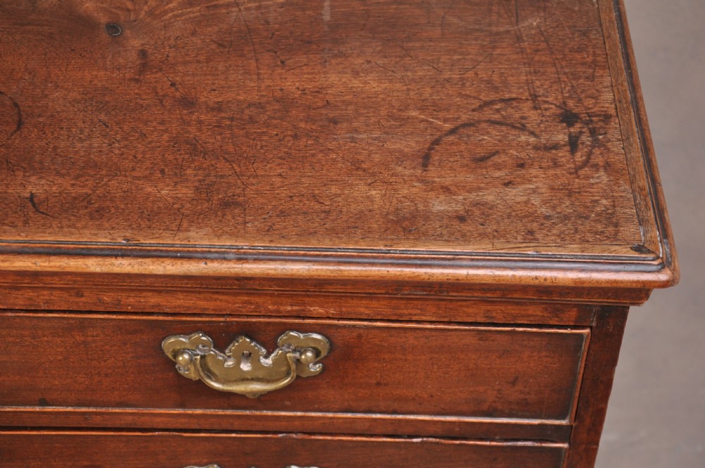 18th Century Mahogany Chest Of Drawers View VII