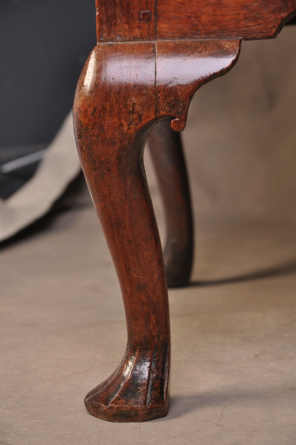 18th Century Red Walnut Chest On Stand View X