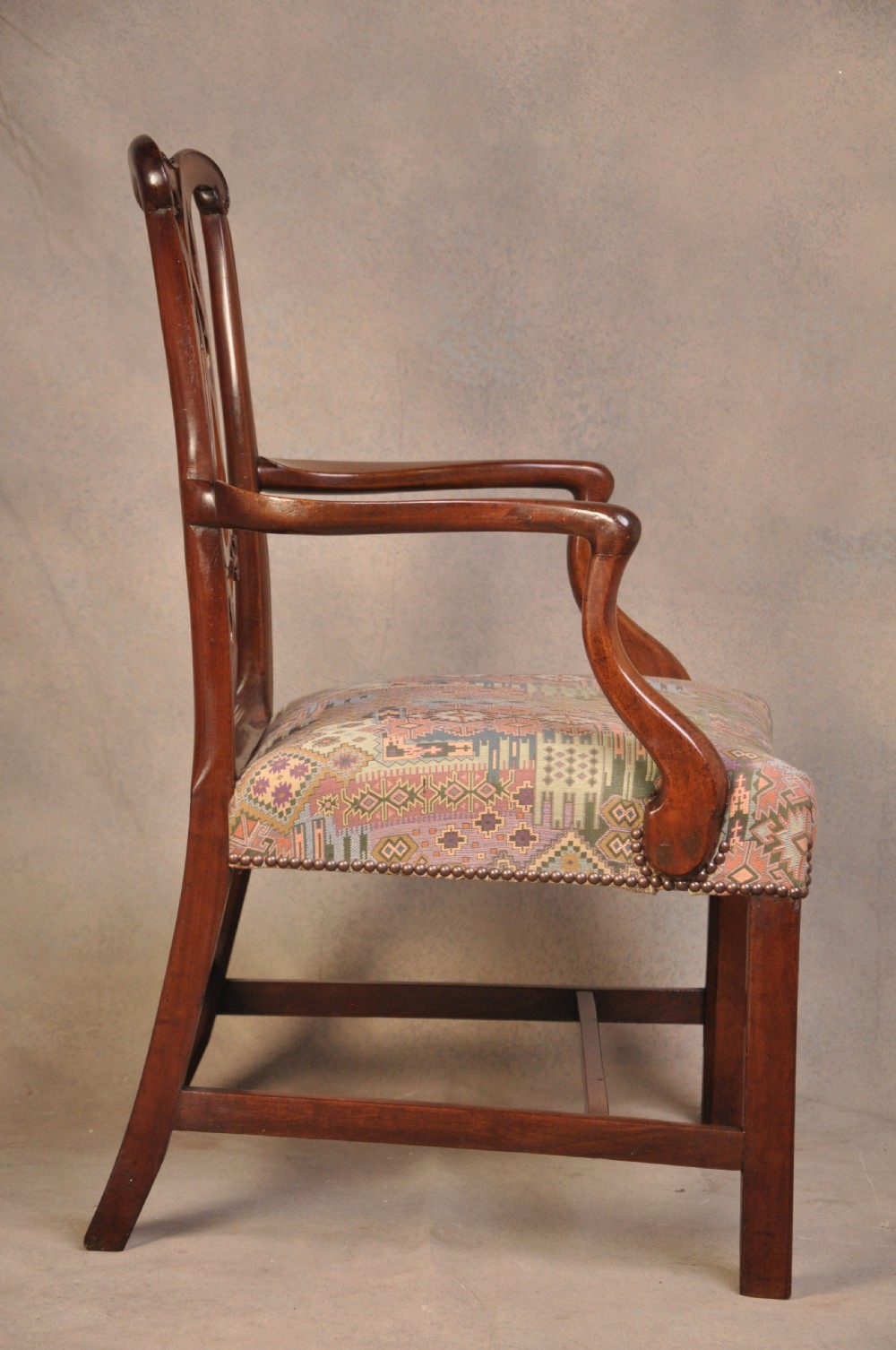 Large 18th Century Mahogany chippendale Armchair View VI