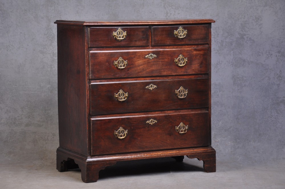 Small 18th Century Mahogany Chest Of Drawers View VIII
