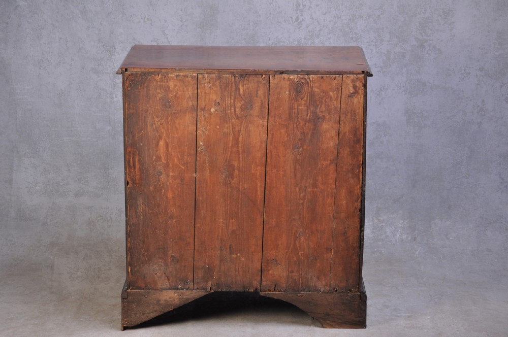 Small 18th Century Mahogany Chest Of Drawers View X
