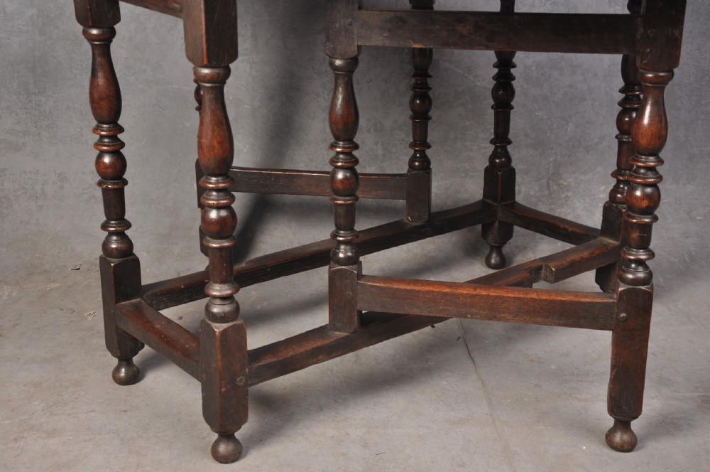 17th Century Oak Gateleg Table View VII
