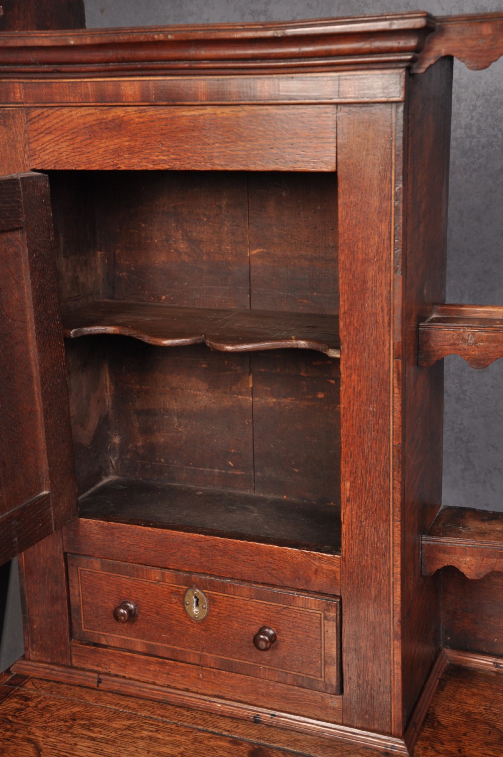 18th Century Oak Shropshire Dresser  View VII