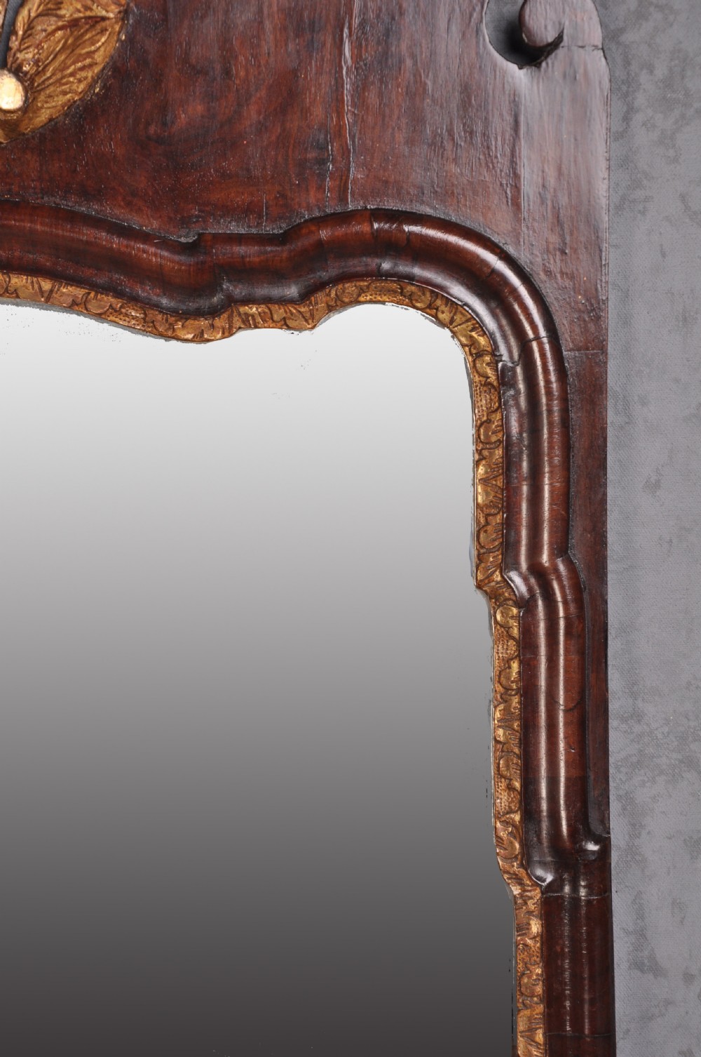 Early 18th Century Walnut & Gilt Wood Pier Mirror View IV