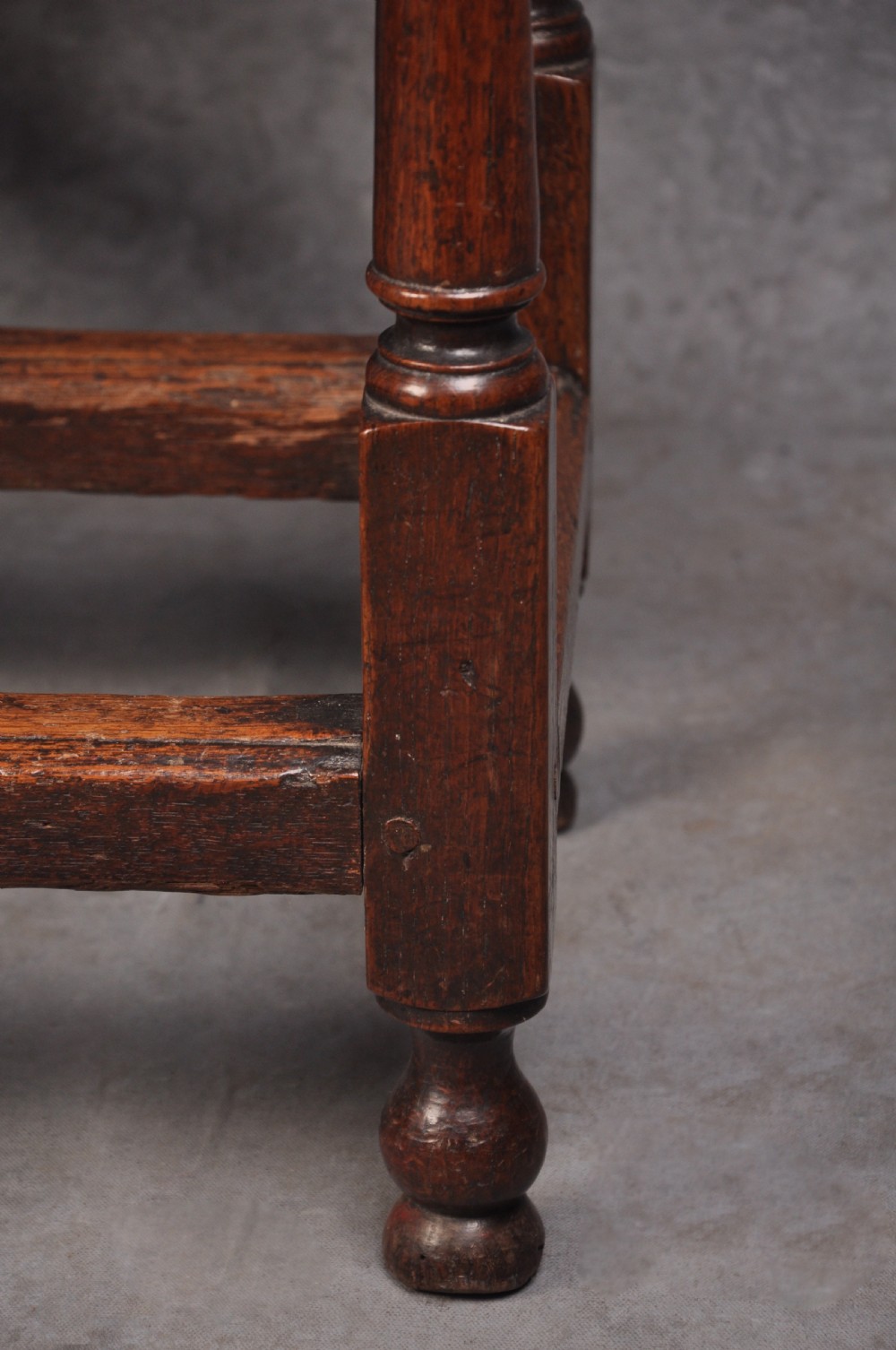 17th Century Figured Oak Gateleg Table View V