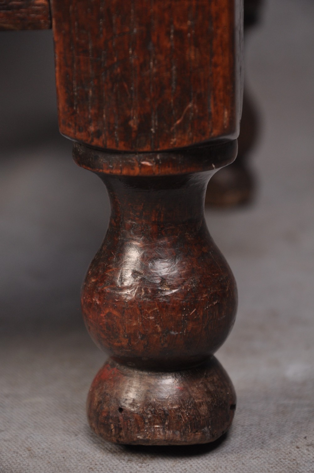 17th Century Figured Oak Gateleg Table View VIII