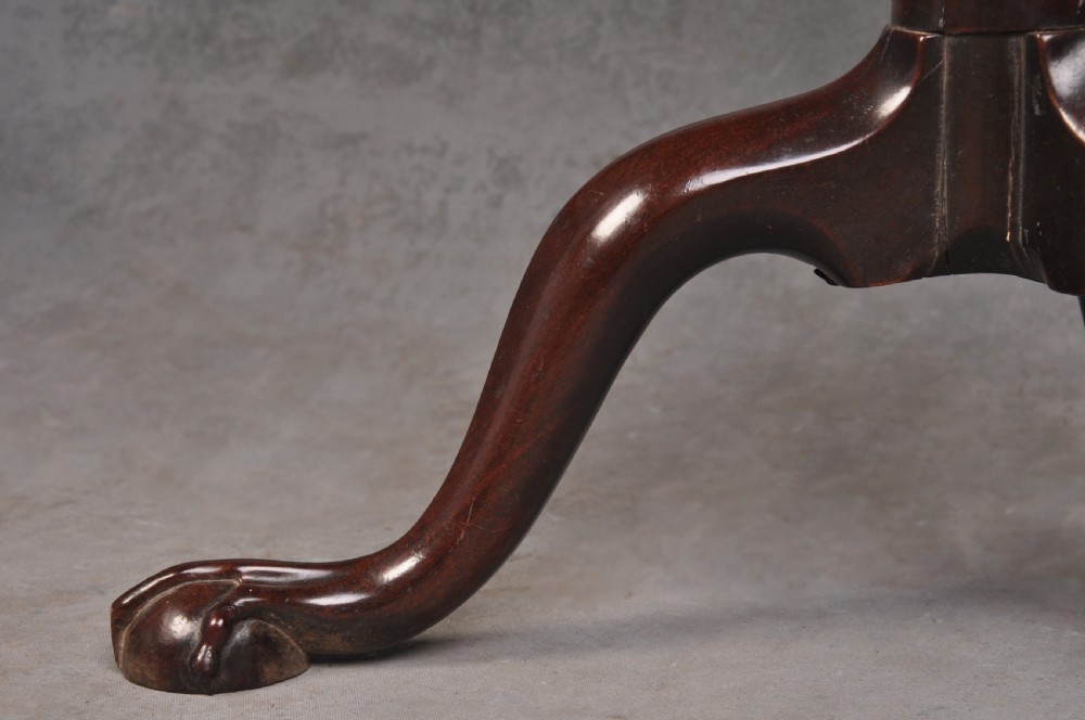 Fine 18th Century Mahogany Chippendale Tripod Table View II