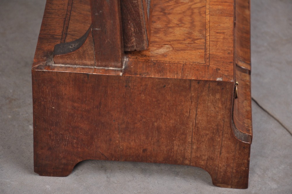 Early 18th Century Walnut Toilet Mirror View VI