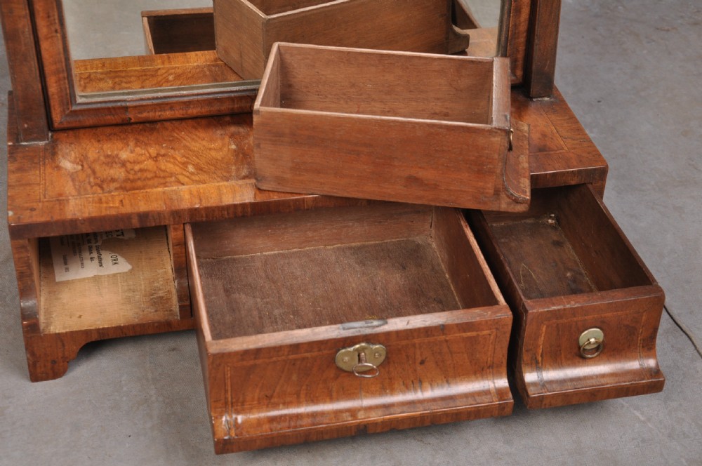 Early 18th Century Walnut Toilet Mirror View IX