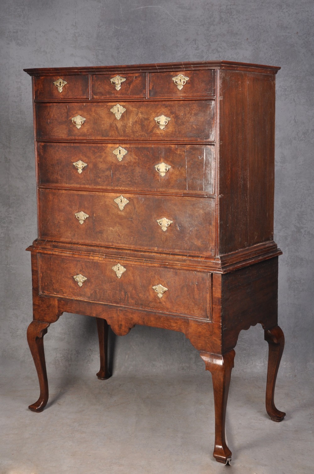 Early 18th Century Burr Walnut Chest On Stand View VII