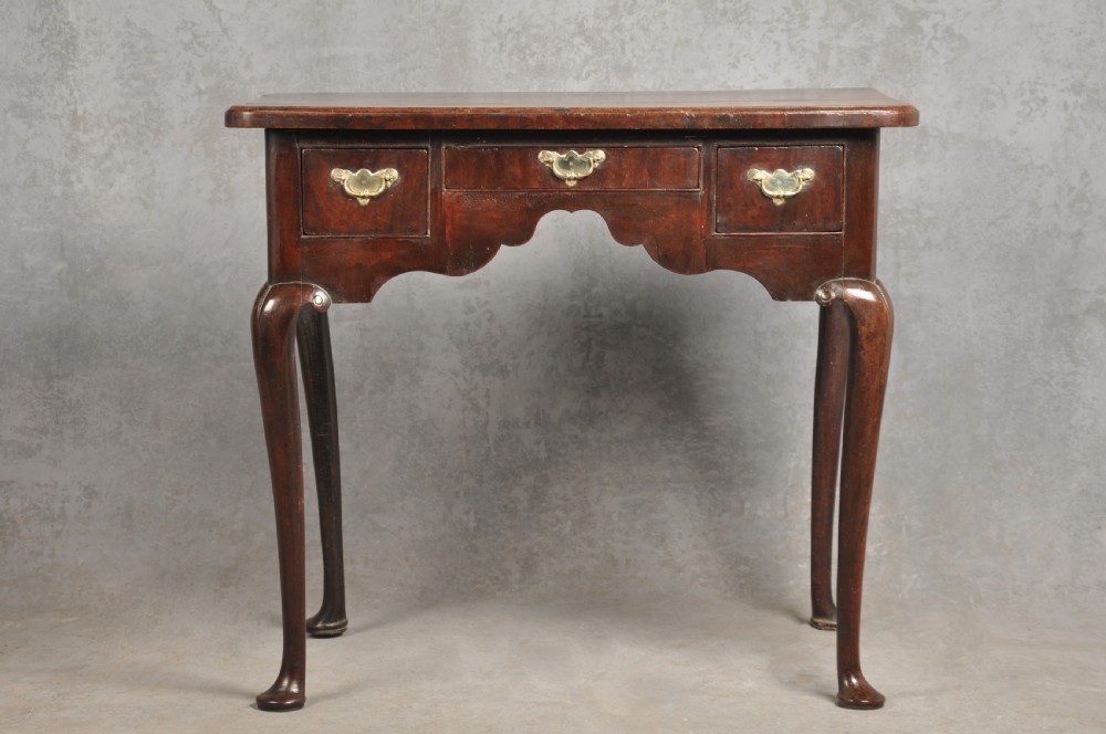 Fine Early 18th Century Mahogany Lowboy