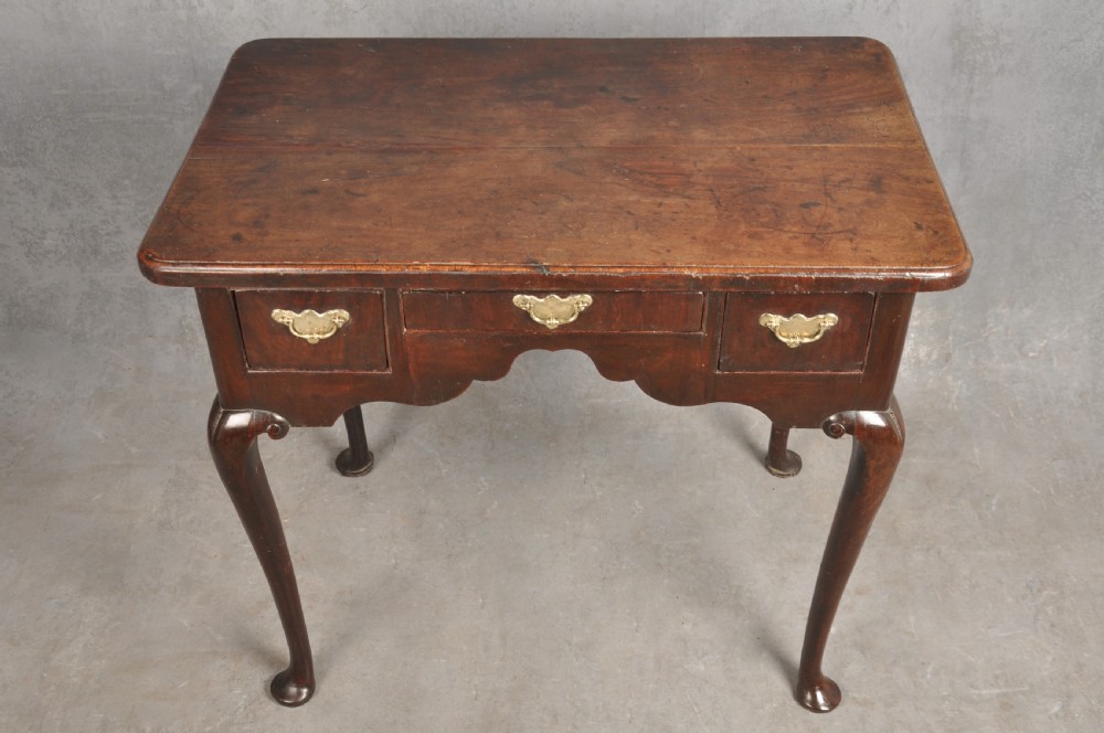 Fine Early 18th Century Mahogany Lowboy View II