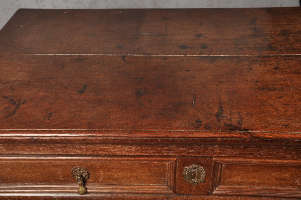 17th Century Oak Chest Of Drawers View VI