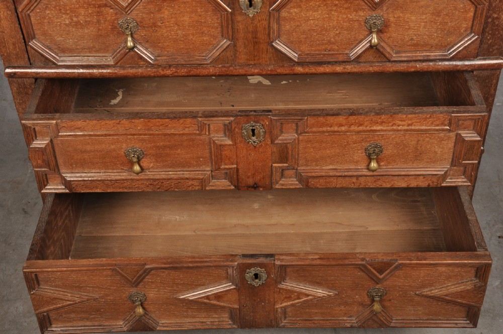17th Century Oak Chest Of Drawers View IX