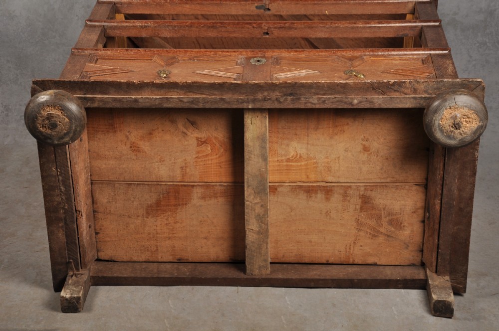 17th Century Oak Chest Of Drawers View XIV