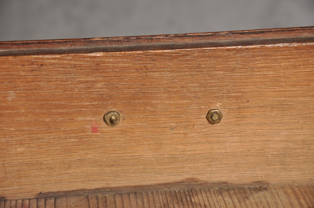 Small 18th Century Oak Chest Of Drawers  View VII