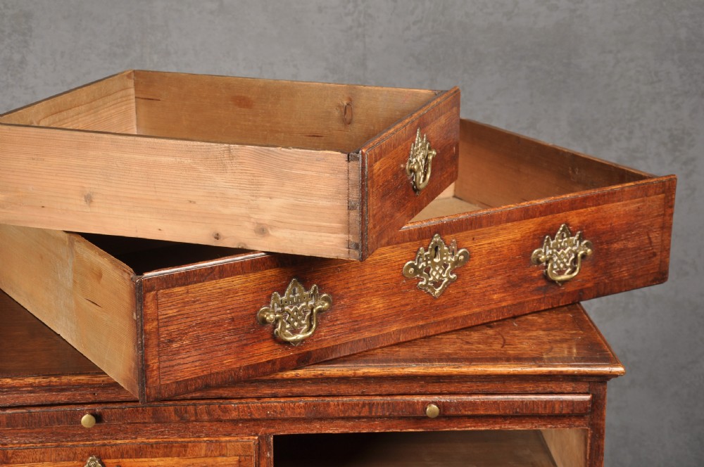 Small 18th Century Oak Chest Of Drawers  View VIII